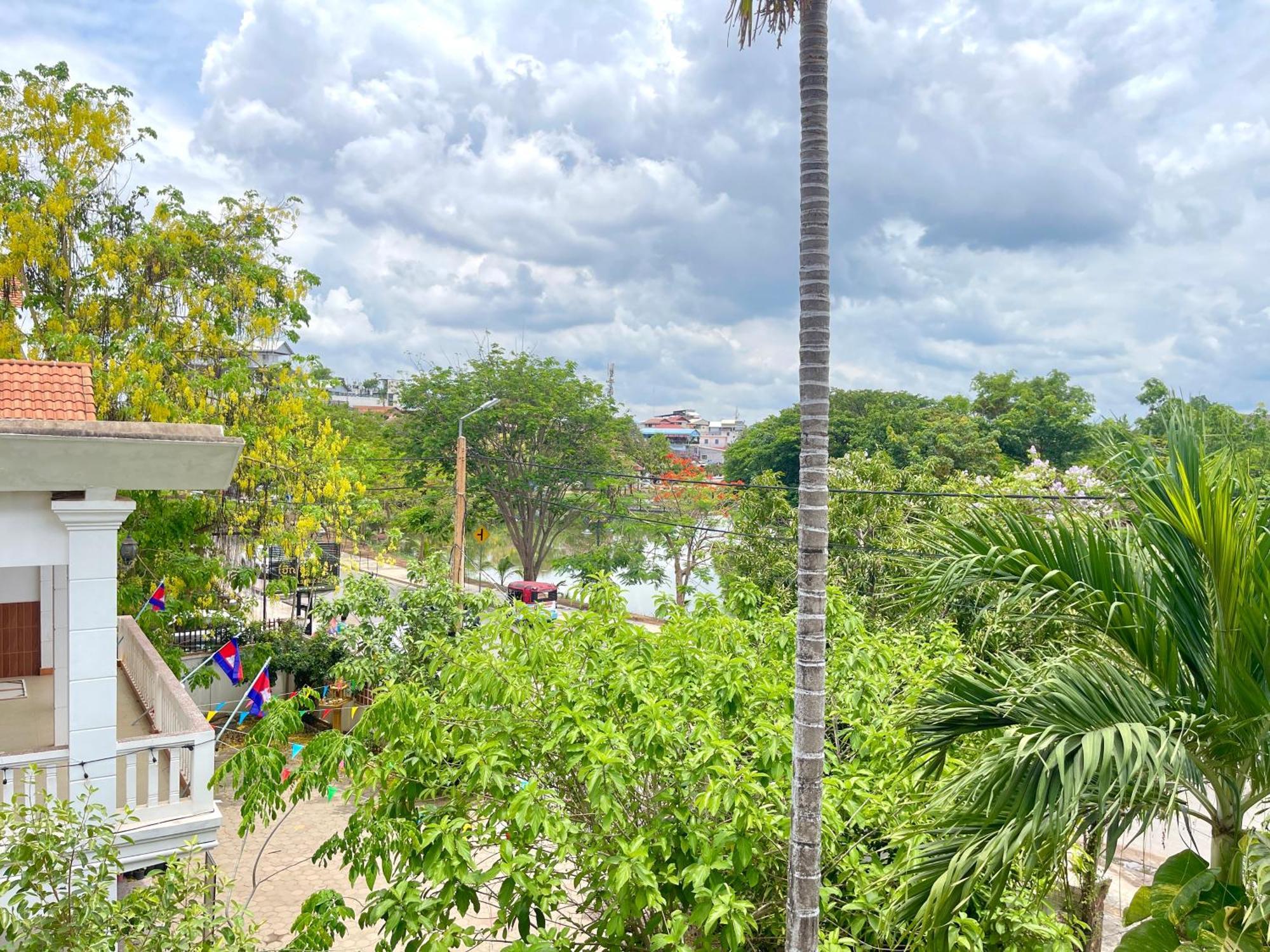 Siem Reap Riverside Hotel מראה חיצוני תמונה