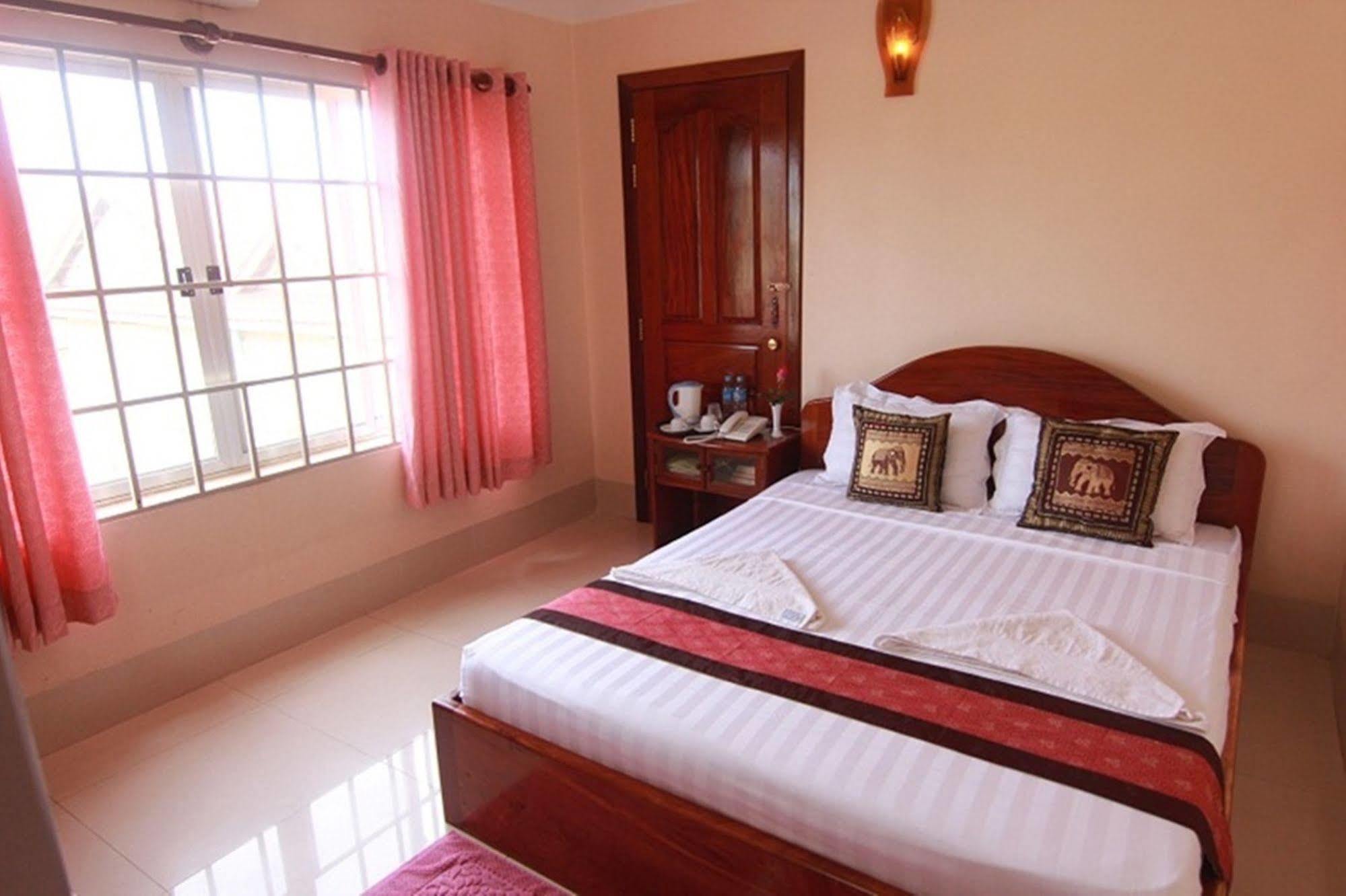 Siem Reap Riverside Hotel מראה חיצוני תמונה